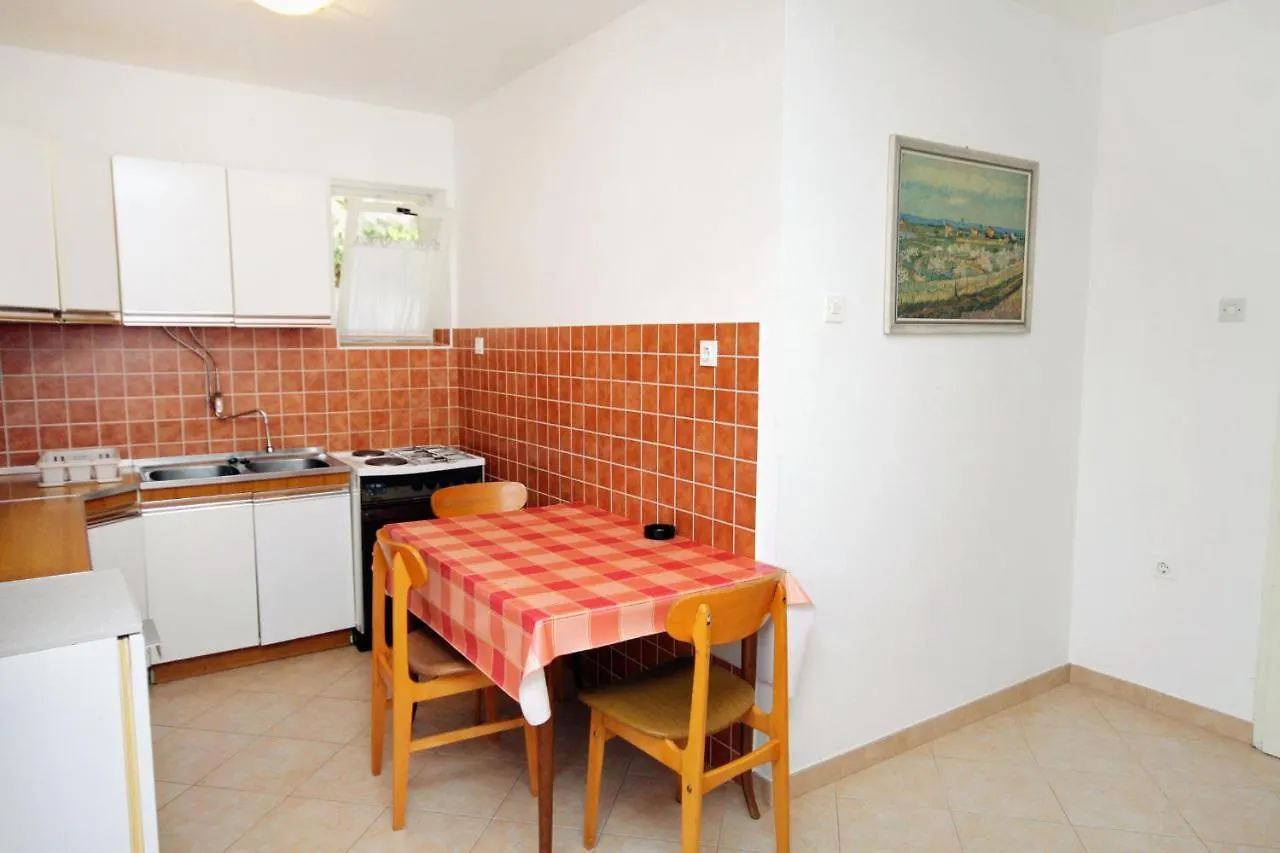 Apartment Novi Vinodolski 5587C 0*,