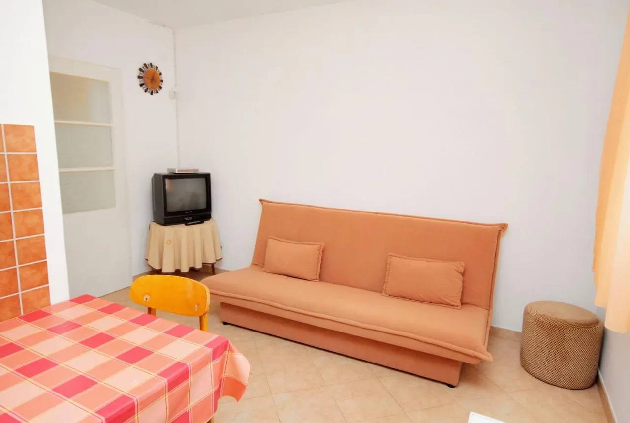 Apartment Novi Vinodolski 5587C